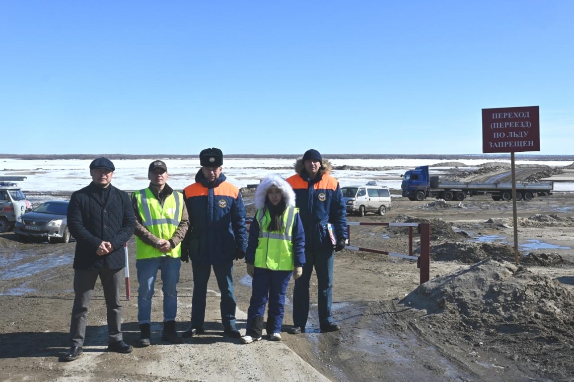 Управление автомобильных дорог Якутии приняло участие в акции "Безопасный лёд"
